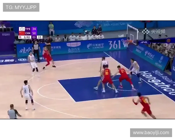 成都篮球队与杭州篮球队赛后复盘分析双方战术意识与表现差异